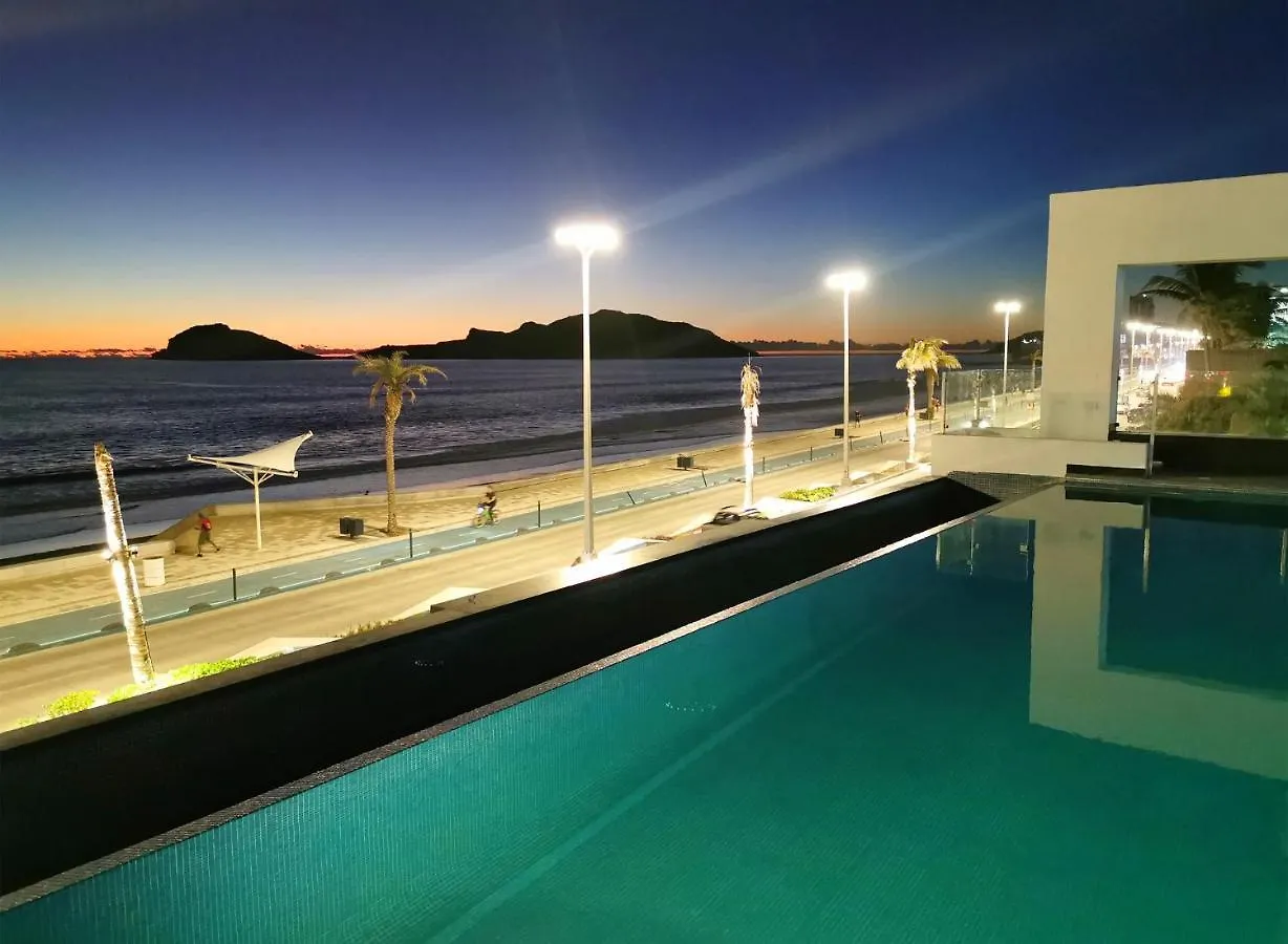 Coral Island Beach View Hotel Mazatlán 4*,  Messico